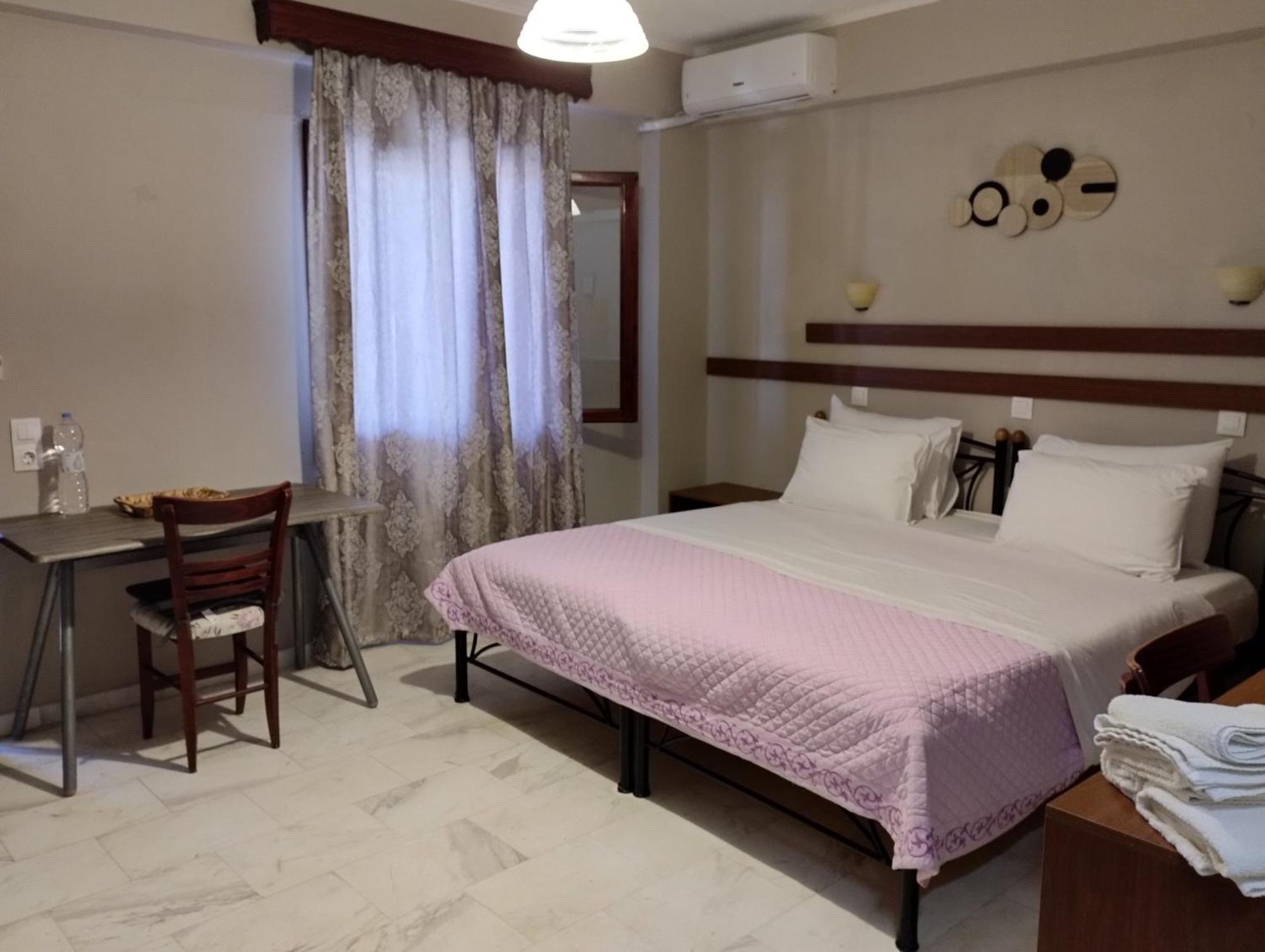 Miramare Hotell Pétra Eksteriør bilde